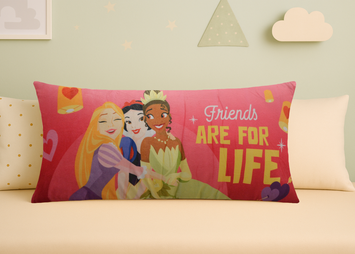 Body Pillow Velvet Princesas