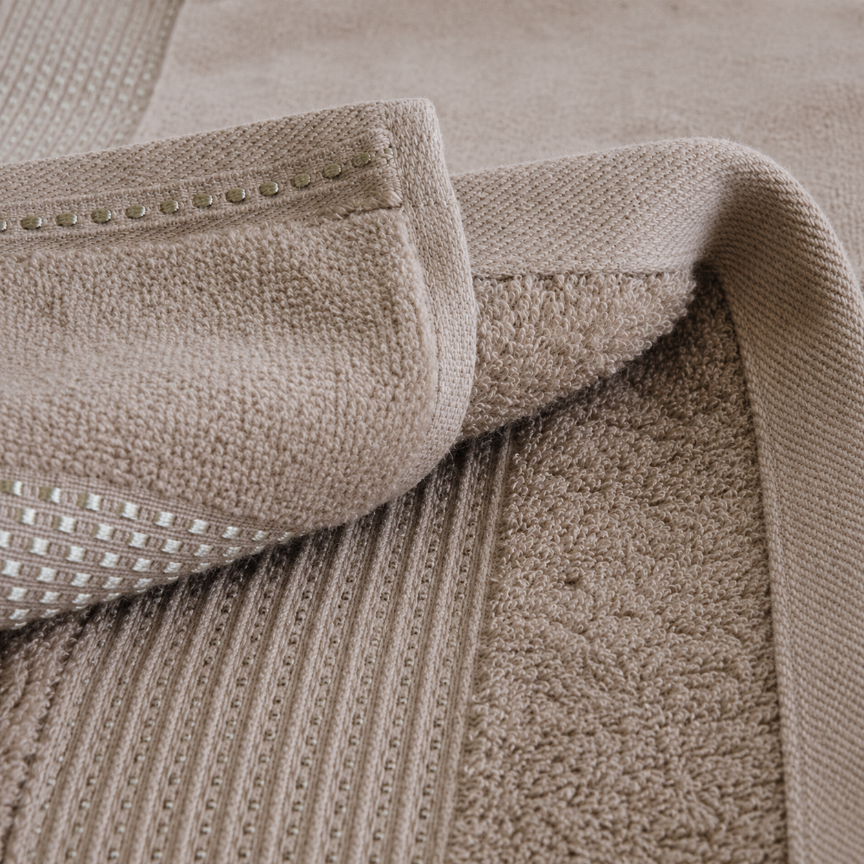 Toalla Medio Baño Premium