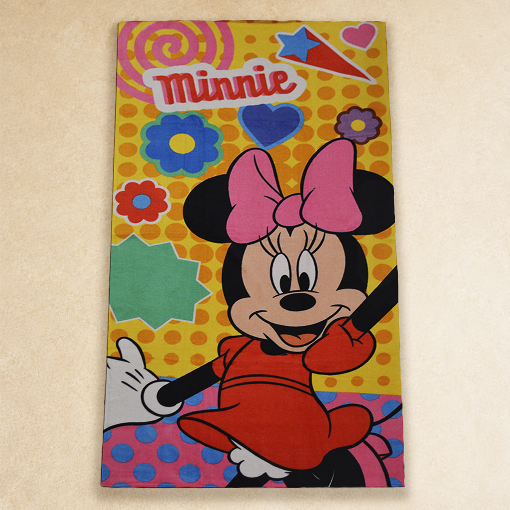 TOALLA 1/2 BAÑO MINNIE COLOR