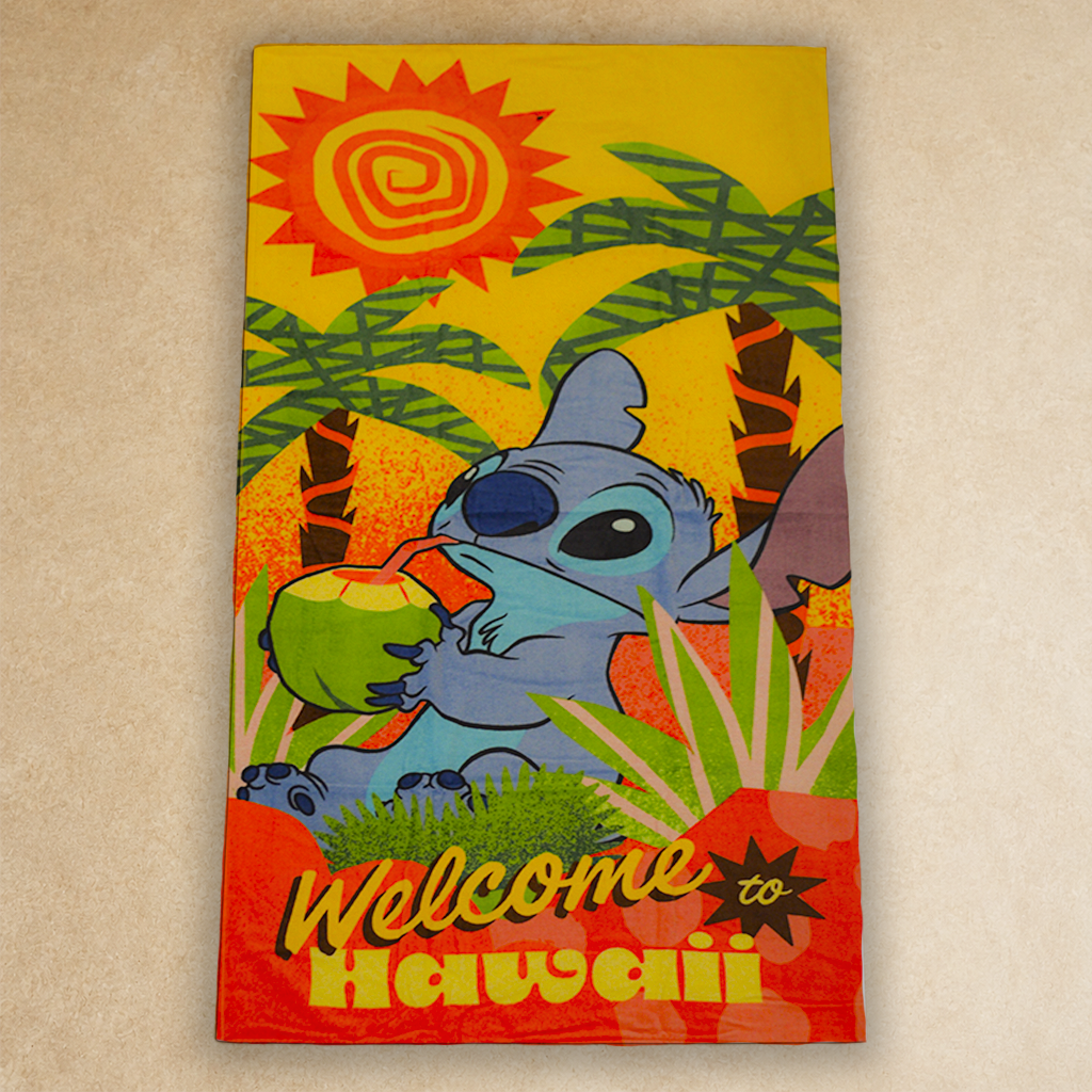 TOALLA 1/2 BAÑO STITCH HAWAII
