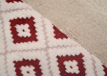 Frazada Tufted Bicolor Rojo con Blanco Frazada