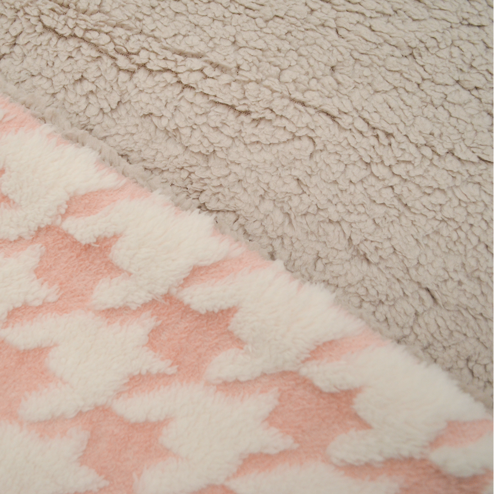 Frazada Tufted Bicolor Rosa con Blanco Frazada