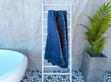Toalla Medio Baño Romi Azul Petróleo Toalla