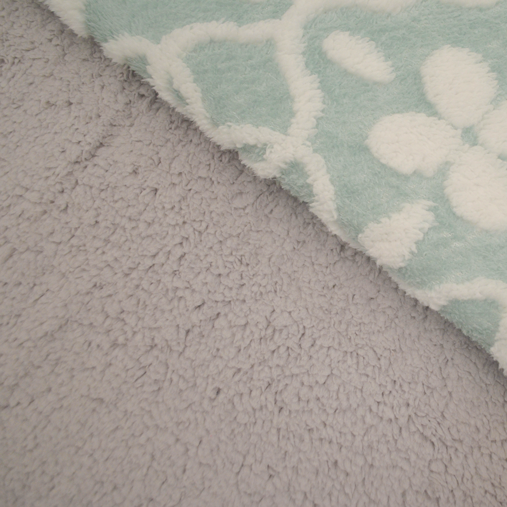 Frazada Tufted Bicolor Turquesa con Blanco Frazada