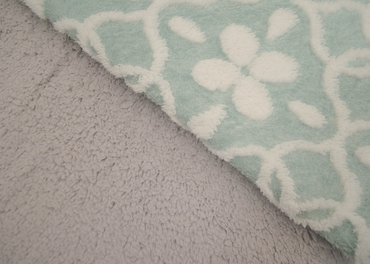 Frazada Tufted Bicolor Turquesa con Blanco Frazada