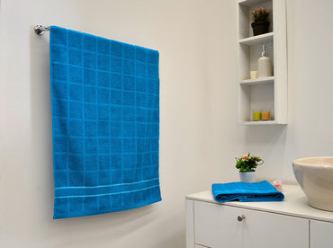Toalla Medio Baño Domino Azul Bondi