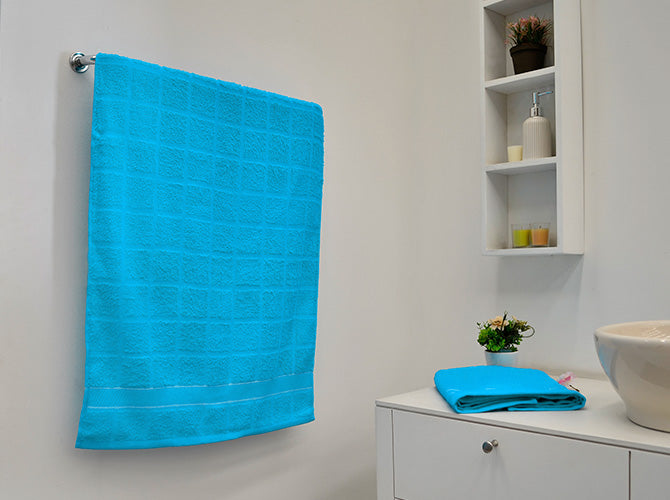 Toalla Medio Baño Domino Azul Cielo