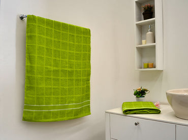 Toalla Medio Baño Domino Verde